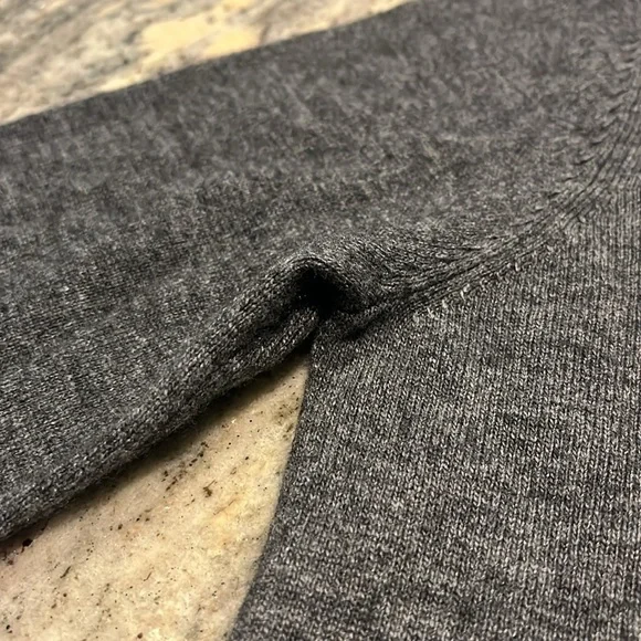 NWOT Artizia Sunday Best Abby Crewneck Wool Sweater Grey w/ Cherry detail Sz S - Picture 7 of 9